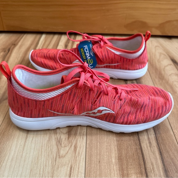 Saucony Eros Women’s Sneaker - Size 12 - Coral Multi - NEW - Picture 2 of 10